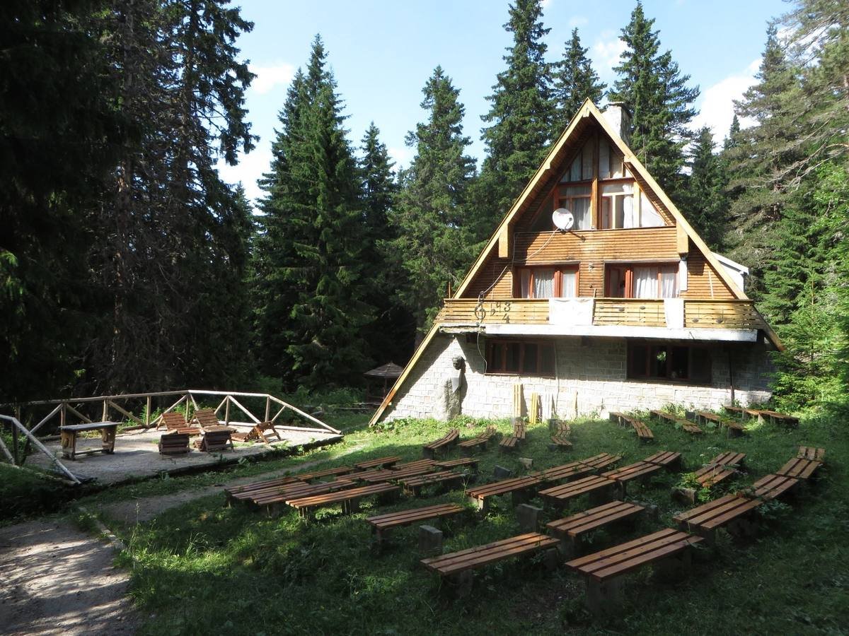 Хижа Планинарска песен, Витоша